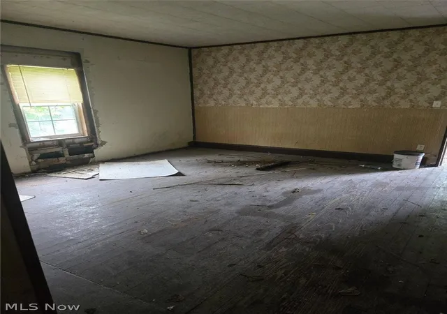 3rd image of 1209 N 8Th St, Martins Ferry, OH 43935 | MLS# 5218930