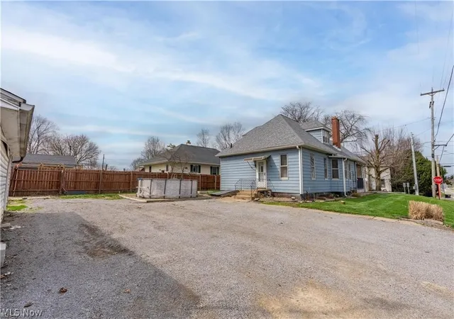 Homes for sale in Alliance, OH | 12020 Easton St Ne, Alliance, OH 44601 | MLS# 5218642