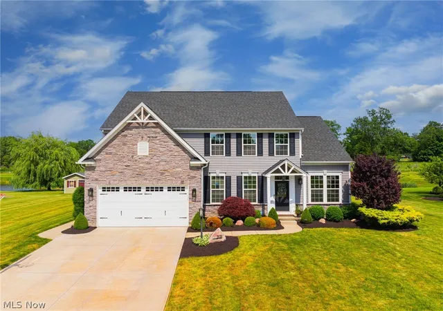 Photo 2 of Single family home for sale at 3131 Fairview Dr, Avon, OH 44011 | MLS# 5218880 | Listing updated on 2026-08-20