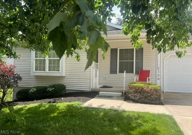 Homes for sale in Doylestown, OH | 120 Thorn Wy, Doylestown, OH 44230 | MLS# 5218986