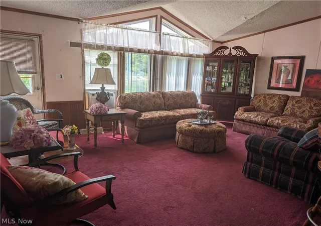 Homes for sale in East Liverpool, OH | 2492 Irish Ridge Rd, East Liverpool, OH 43920 | MLS# 5219003