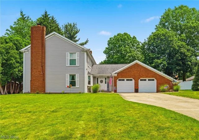 Homes for sale in North Canton, OH | 1200 Briarview Ave Nw, North Canton, OH 44720 | MLS# 5218871