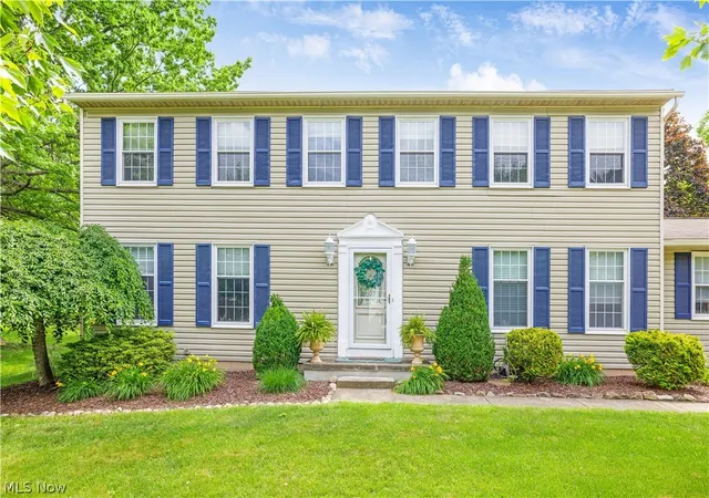 Homes for sale in Uniontown, OH | 4583 Wildflower Dr, Uniontown, OH 44720 | MLS# 5218238