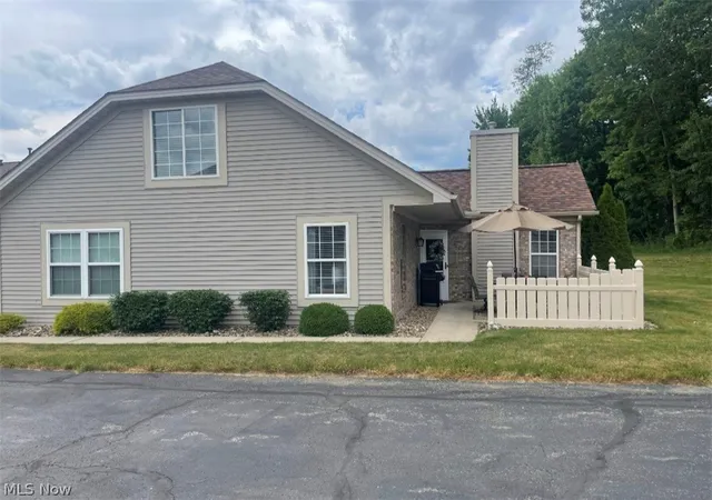 2nd image of 695 E Western Reserve Rd #1704, Youngstown, OH 44514 | MLS# 5219012