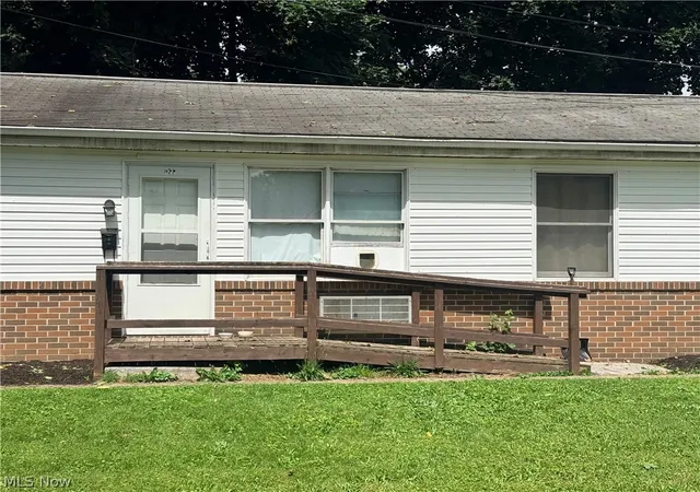 3rd image of 536 Beech Ln Nw, New Philadelphia, OH 44663 | MLS# 5218559