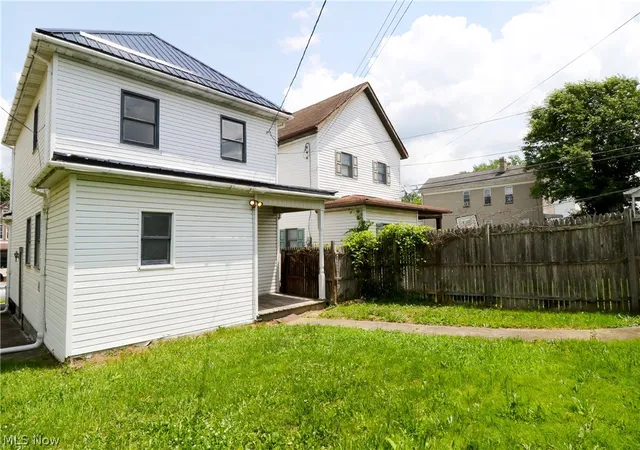 3rd image of 1302 Oregon Ave, Steubenville, OH 43952 | MLS# 5218857