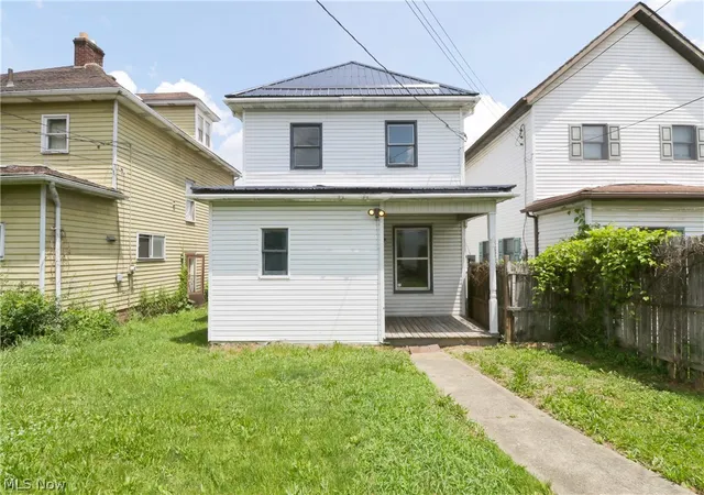 4th image of 1302 Oregon Ave, Steubenville, OH 43952 | MLS# 5218857