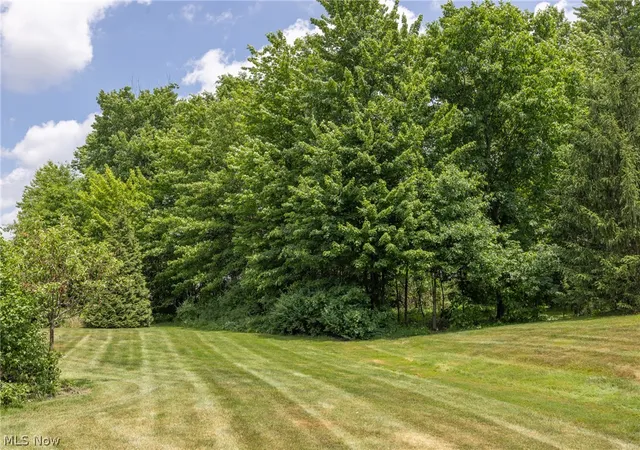 Photo 30 of Sale Pending at 8856 Oakbrook Cir, Twinsburg, OH 44087 | MLS# 5213620 | Listing updated on 2026-07-15