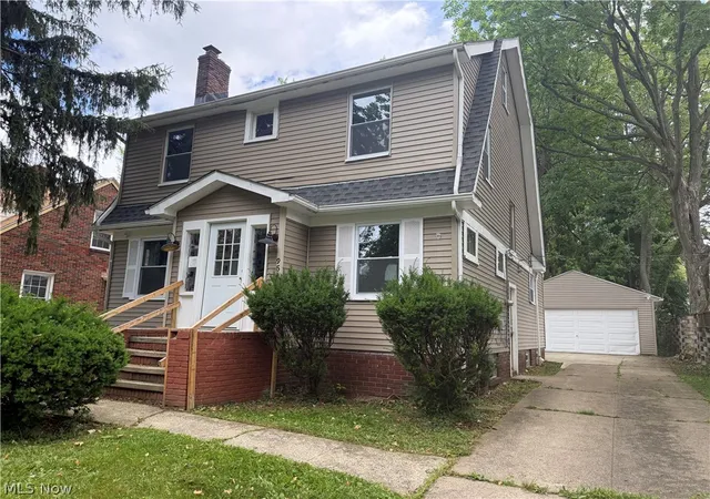 Homes for sale in Cleveland Heights, OH | 951 Roanoke Rd, Cleveland Heights, OH 44121 | MLS# 5200818