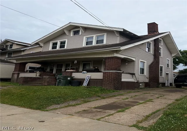 Photo 3 of Single family home for sale at 2806 6th Street Sw, Canton, OH 44710 | MLS# 5219135 | Listing updated on 2026-06-15
