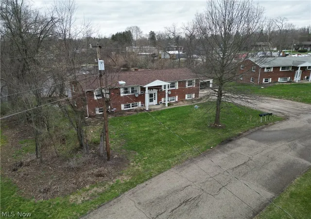 Homes for sale in Uniontown, OH | 3555 N Vista St Nw, Uniontown, OH 44685 | MLS# 5218084
