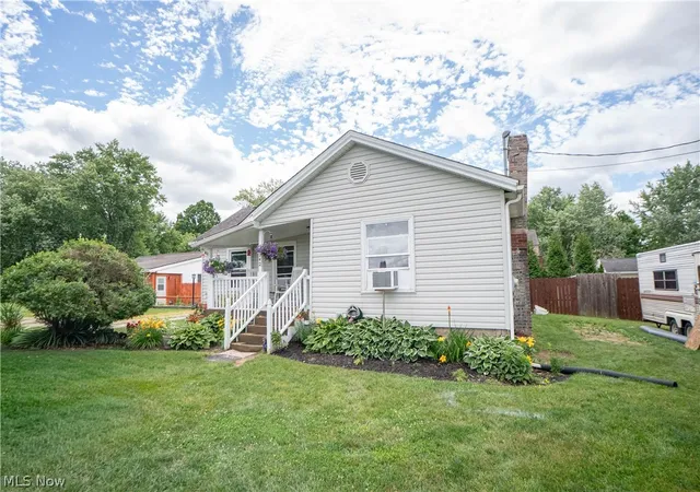 1st image of 8242 8244 Navarre Rd Sw, Massillon, OH 44646 | MLS# 5219138