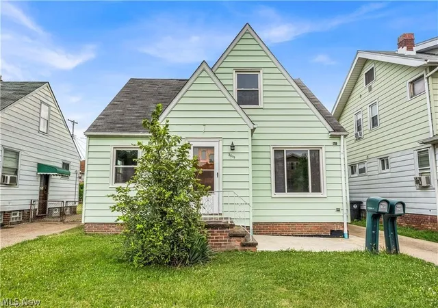 Homes for sale in Cleveland, OH | 3819 W 137th St, Cleveland, OH 44111 | MLS# 5218711