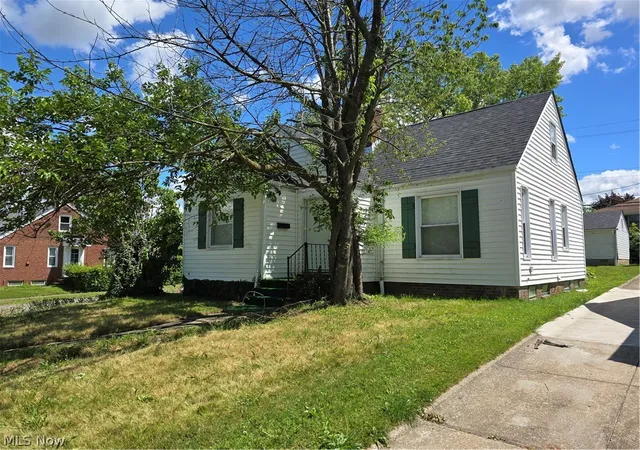 Homes for sale in Garfield Heights, OH | 10312 Plymouth Ave, Garfield Heights, OH 44125 | MLS# 5219188