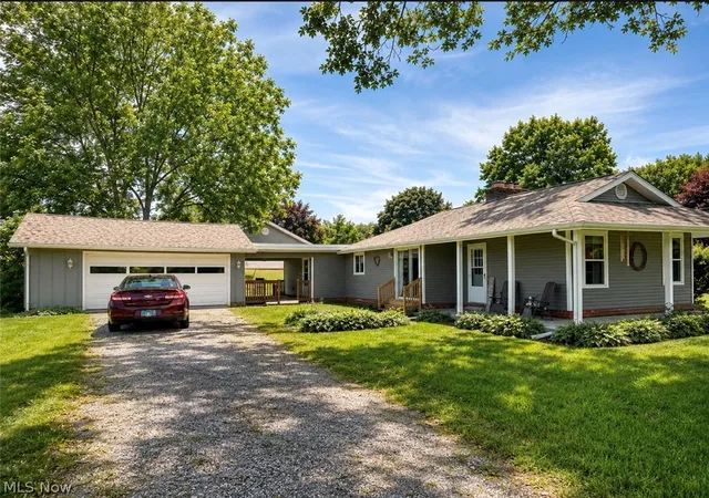 Homes for sale in Massillon, OH | 3146 Meadowwood St Nw, Massillon, OH 44646 | MLS# 5219208