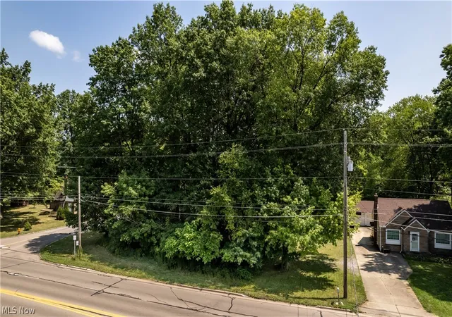 2nd image of S Meridian Rd, Youngstown, OH 44511 | MLS# 5195395