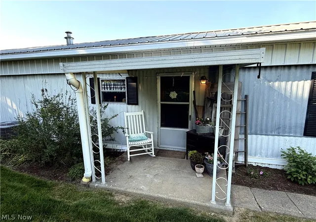 3rd image of 538 Spring St Ne, Sugarcreek, OH 44681 | MLS# 5216350