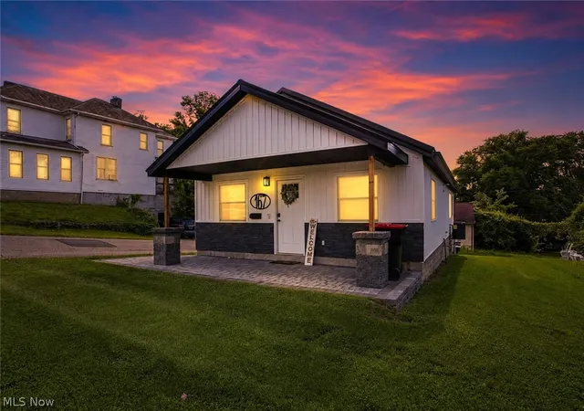 Homes for sale in Zanesville, OH | 167 Pine St, Zanesville, OH 43701 | MLS# 5218878