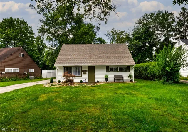 1st image of 2379 Clyde St, Youngstown, OH 44514 | MLS# 5219275
