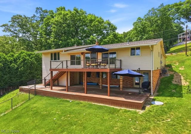 Homes for sale in Malvern, OH | 160 W Mohawk Dr, Malvern, OH 44644 | MLS# 5219108