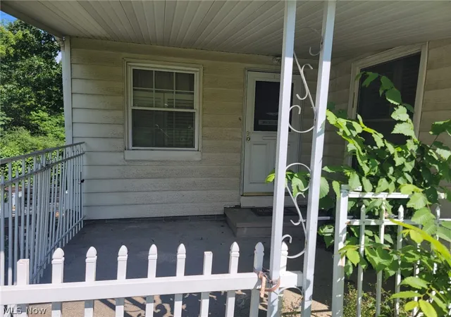 Homes for sale in North Olmsted, OH | 31276 Lorain Rd, North Olmsted, OH 44070 | MLS# 5219308