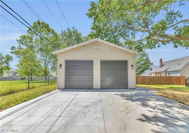 Homes for sale in Euclid, OH | 24700 Alberton Rd, Euclid, OH 44123 | MLS# 5219250