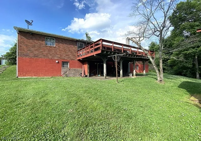 Photo 4 of Single family home for sale at 230 Oak Dr, Spencer, WV 25276 | MLS# 5219172 | Listing updated on 2026-06-23