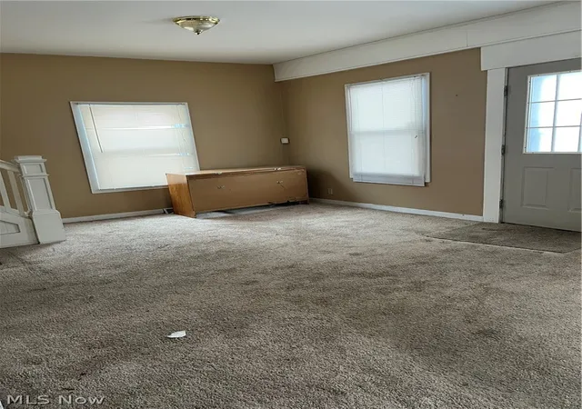 Photo 3 of Sale Pending at 2025 Pointview Ave, Youngstown, OH 44502 | MLS# 5219359 | Listing updated on 2026-08-03
