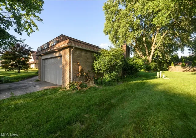 Homes for sale in Massillon, OH | 1720 Chittenden Cir Ne, Massillon, OH 44646 | MLS# 5219147