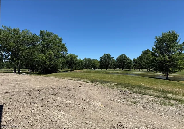 Photo 17 of Sale Pending at 32585 Royal Troon Dr, Avon Lake, OH 44012 | MLS# 5219391 | Listing updated on 2026-08-25
