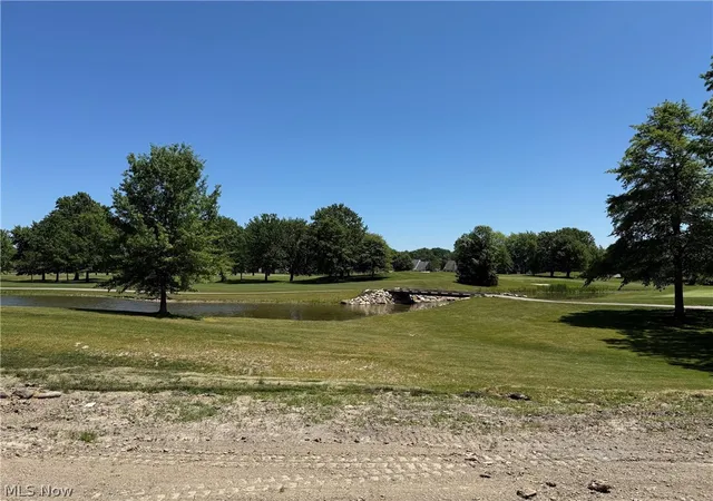 Photo 5 of Sale Pending at 32585 Royal Troon Dr, Avon Lake, OH 44012 | MLS# 5219391 | Listing updated on 2026-08-25