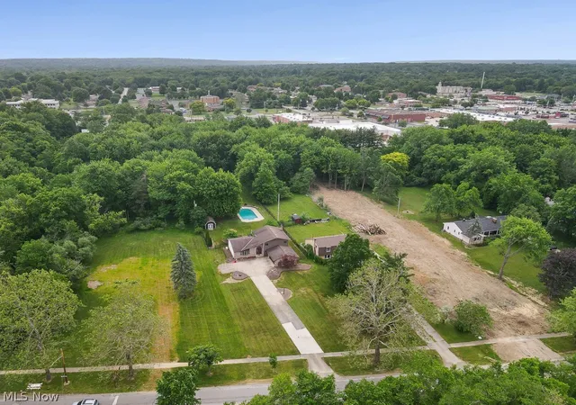 Homes for sale in Middleburg Heights, OH | 7075 Big Creek Pkwy, Middleburg Heights, OH 44130 | MLS# 5217822