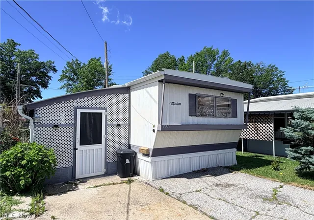 Homes for sale in Brooklyn, OH | 8316 Russell, Brooklyn, OH 44144 | MLS# 5219277