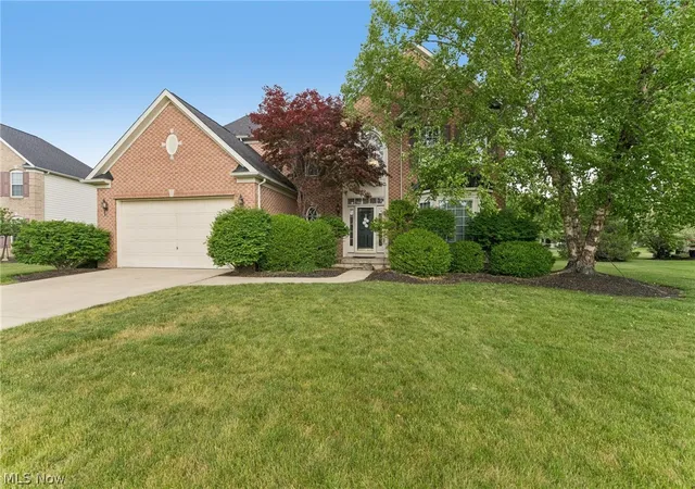Homes for sale in Avon, OH | 33318 Vintage Cir, Avon, OH 44011 | MLS# 5218912