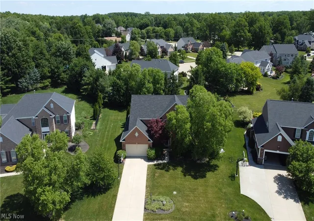 Homes for sale in Avon, OH | 33318 Vintage Cir, Avon, OH 44011 | MLS# 5218912