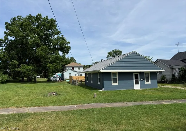 Homes for sale in Vermilion, OH | 725 Perry St, Vermilion, OH 44089 | MLS# 5219058