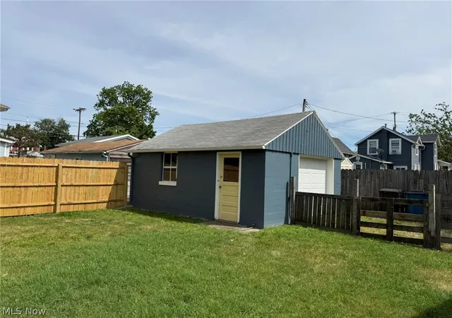 Homes for sale in Vermilion, OH | 725 Perry St, Vermilion, OH 44089 | MLS# 5219058