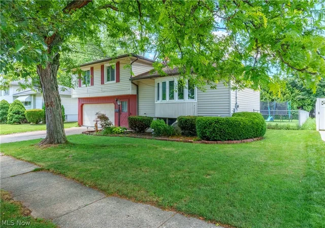 2nd image of 13548 Holland Rd, Brook Park, OH 44142 | MLS# 5218967