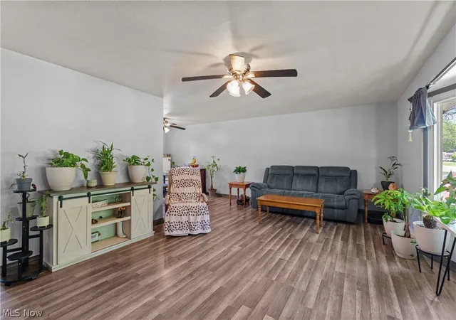 5th image of 13548 Holland Rd, Brook Park, OH 44142 | MLS# 5218967