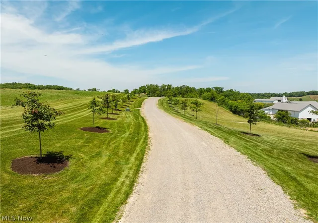 5th image of 3311 Township Road 157, Sugarcreek, OH 44681 | MLS# 5219535