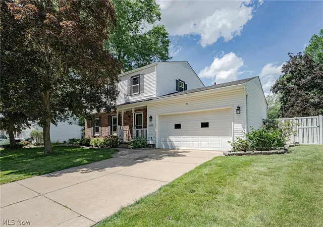 Photo 1 of Single family home for sale at 1969 Willowdale Dr, Stow, OH 44224 | MLS# 5218641 | Listing updated on 2026-08-26