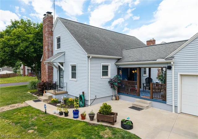 Photo 3 of Single family home for sale at 851 Orlando Ave, Akron, OH 44320 | MLS# 5216707 | Listing updated on 2026-08-29