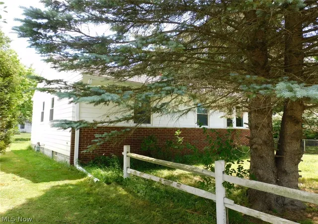 3rd image of 2908 Columbus Ave, Ashtabula, OH 44004 | MLS# 5219602