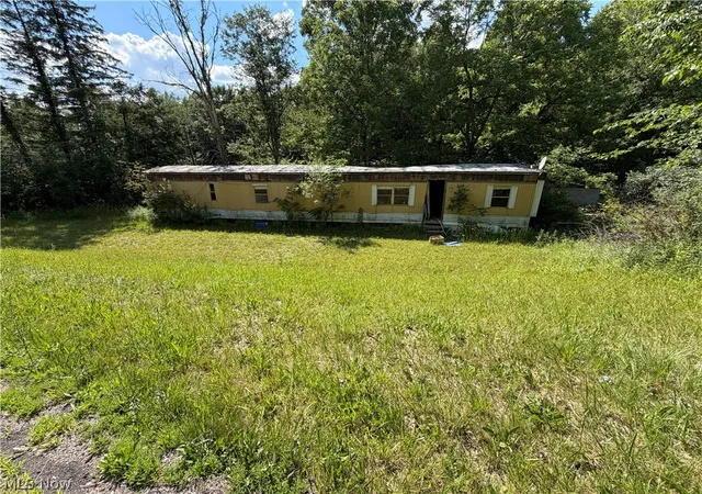 Homes for sale in Dover, OH | 2799 Johnstown Rd Ne, Dover, OH 44622 | MLS# 5219600
