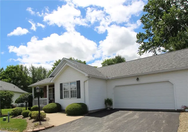 1st image of 13 Hedgerows, New Middletown, OH 44442 | MLS# 5215538