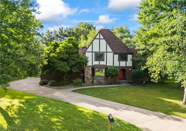 2nd image of 7739 Starcliff Ave Nw, North Canton, OH 44720 | MLS# 5219248