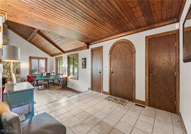 4th image of 7739 Starcliff Ave Nw, North Canton, OH 44720 | MLS# 5219248