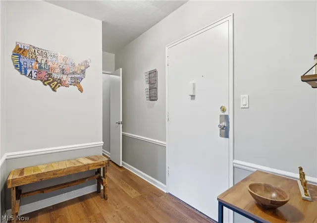 4th image of 13800 Fairhill Rd, Cleveland, OH 44120