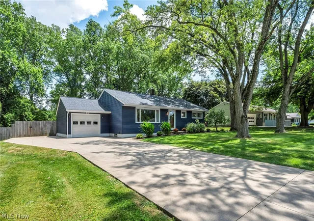 Homes for sale in North Canton, OH | 4717 Shriver Rd, North Canton, OH 44720 | MLS# 5218970