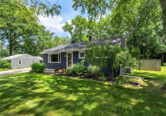 Homes for sale in North Canton, OH | 4717 Shriver Rd, North Canton, OH 44720 | MLS# 5218970
